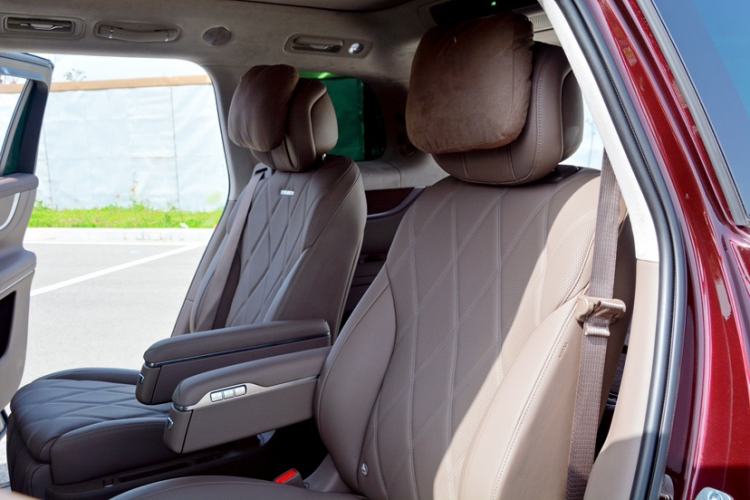 Used Hima AITO M9 2025 Extended-Range Ultra Version 52 kWh 6-Seater Interior 3