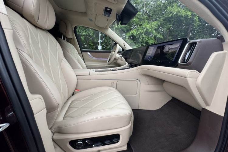 Used Hima AITO M9 2025 Extended-Range Ultra Version 52 kWh 6-Seater Interior 3