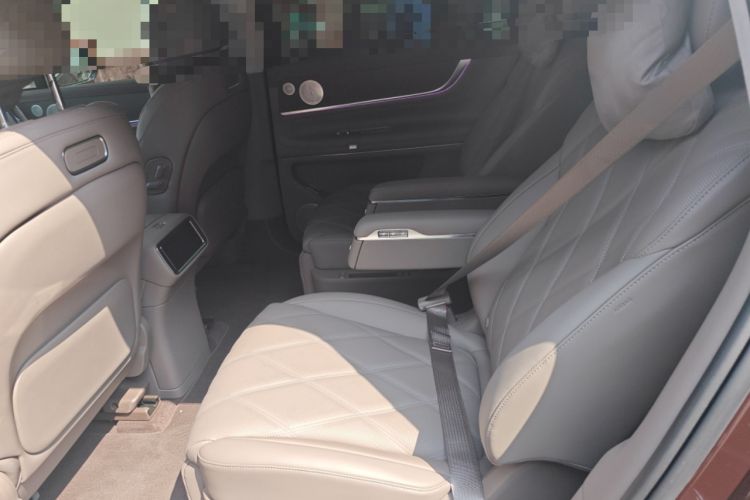 Used Hima AITO M9 2025 Extended-Range Ultra Version 52 kWh 6-Seater Interior 4