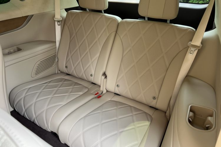 Used Hima AITO M9 2025 Extended-Range Ultra Version 52 kWh 6-Seater Interior 4