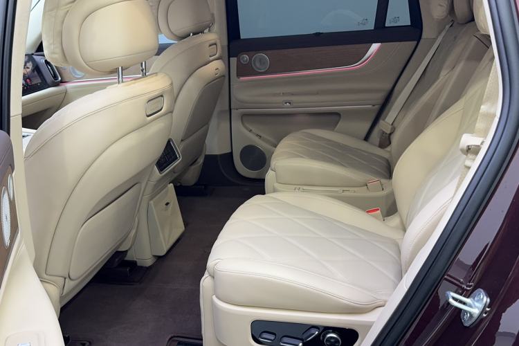 Used Hima AITO M9 2025 Extended-Range Ultra Version 52 kWh 6-Seater Interior 6
