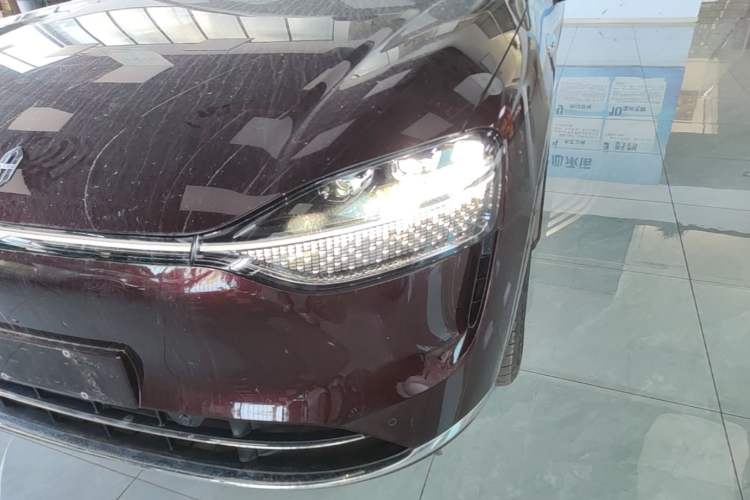 Used Hima AITO M9 2025 Extended-Range Ultra Version 52 kWh 6-Seater Left Front Headlight