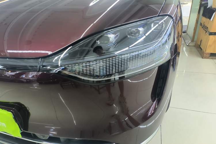 Used Hima AITO M9 2025 Extended-Range Ultra Version 52 kWh 6-Seater Left Front Headlight