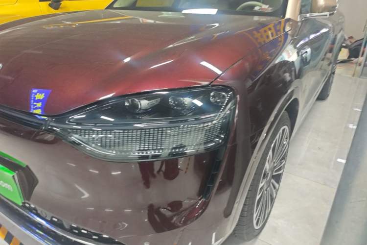 Used Hima AITO M9 2025 Extended-Range Max Version 52 kWh 5-Seater Edition Left Front Headlight