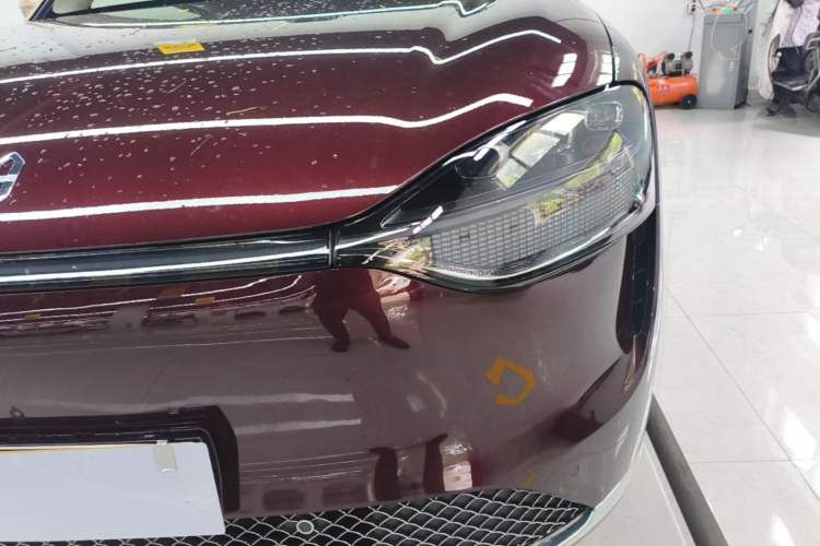 Used Hima AITO M9 2025 All-Electric Ultra Version 100 kWh 5-Seater Model Left Front Headlight