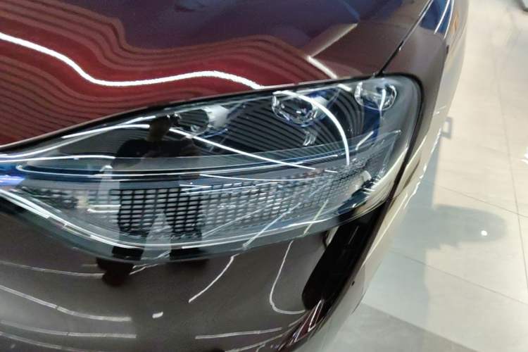 Used Hima AITO M9 2025 Extended-Range Ultra Version 52 kWh 5-Seater Edition Left Front Headlight