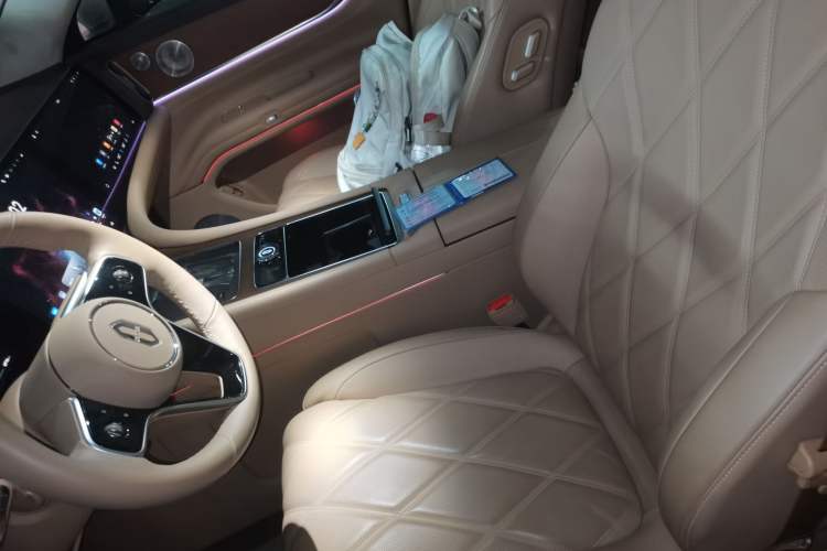 Used Hima AITO M9 2025 Extended-Range Ultra Version 52 kWh 5-Seater Edition Left Front Seat