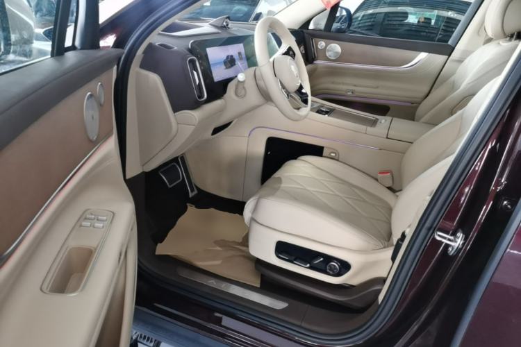 Used Hima AITO M9 2025 Extended-Range Ultra Version 52 kWh 6-Seater Left Front Seat