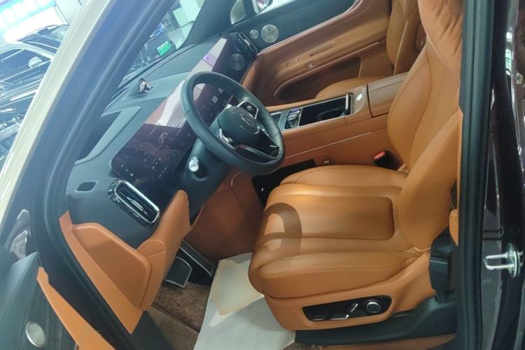 Used Hima AITO M9 2025 Pure Electric Ultra Version 100 kWh 6-Seater Model Left Front Seat