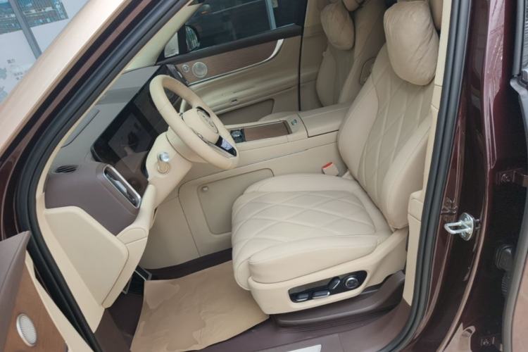 Used Hima AITO M9 2025 Extended-Range Ultra Version 52 kWh 5-Seater Edition Left Front Seat