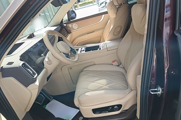 Used Hima AITO M9 2025 Extended-Range Ultra Version 52 kWh 6-Seater Left Front Seat