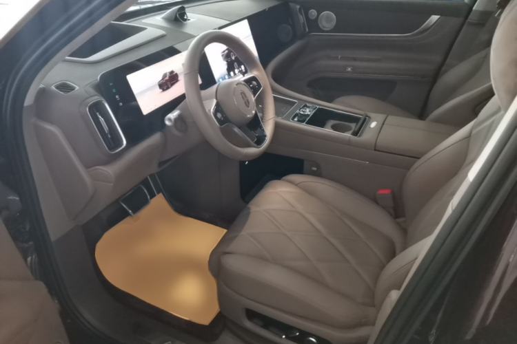Used Hima AITO M9 2025 Extended-Range Ultra Version 52 kWh 5-Seater Edition Left Front Seat