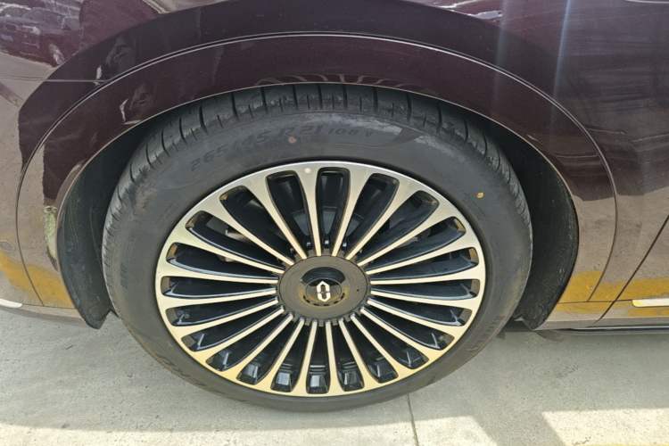 Used Hima AITO M9 2025 Extended-Range Ultra Version 52 kWh 6-Seater Left Front Wheel Hub