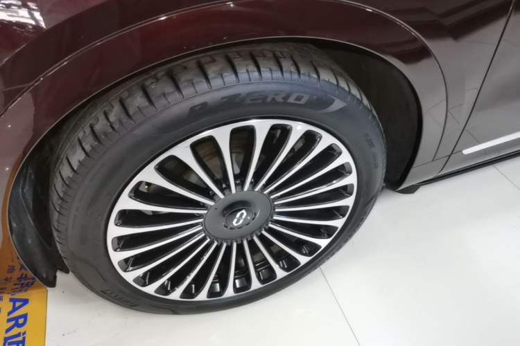 Used Hima AITO M9 2025 Extended-Range Ultra Version 52 kWh 6-Seater Left Front Wheel Hub