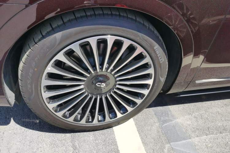 Used Hima AITO M9 2025 Extended-Range Ultra Version 52 kWh 6-Seater Left Front Wheel Hub