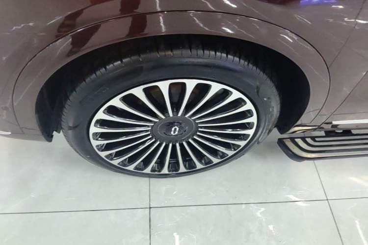 Used Hima AITO M9 2025 Extended-Range Ultra Version 52 kWh 6-Seater Left Front Wheel Hub