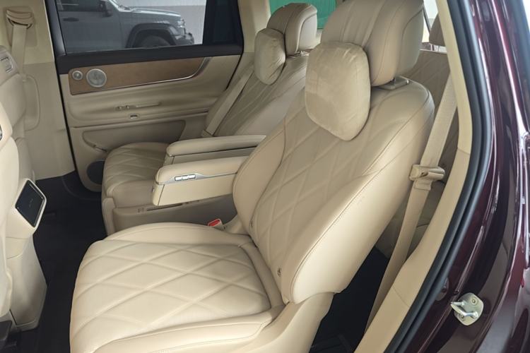 Used Hima AITO M9 2025 Pure Electric Ultra Version 100 kWh 6-Seater Model Left Rear Seat