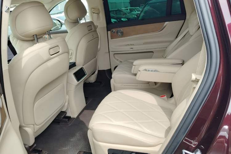 Used Hima AITO M9 2025 Extended-Range Ultra Version 52 kWh 6-Seater Left Rear Seat