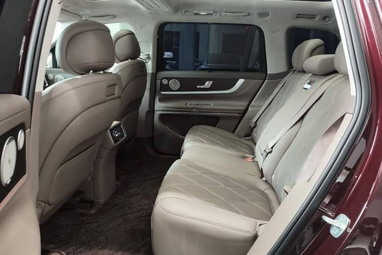 Used Hima AITO M9 2025 All-Electric Ultra Version 100 kWh 5-Seater Model Left Rear Seat