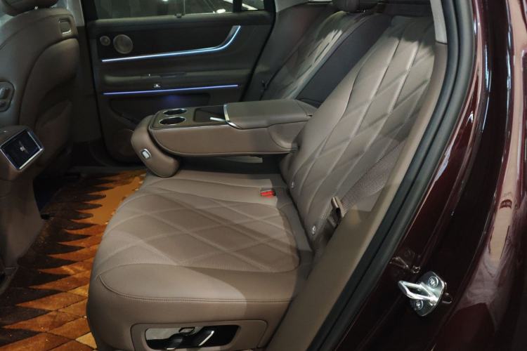 Used Hima AITO M9 2025 Extended-Range Ultra Version 52 kWh 5-Seater Edition Left Rear Seat