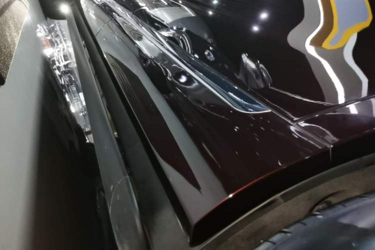 Used Hima AITO M9 2025 Extended-Range Ultra Version 52 kWh 6-Seater Left Side Sill