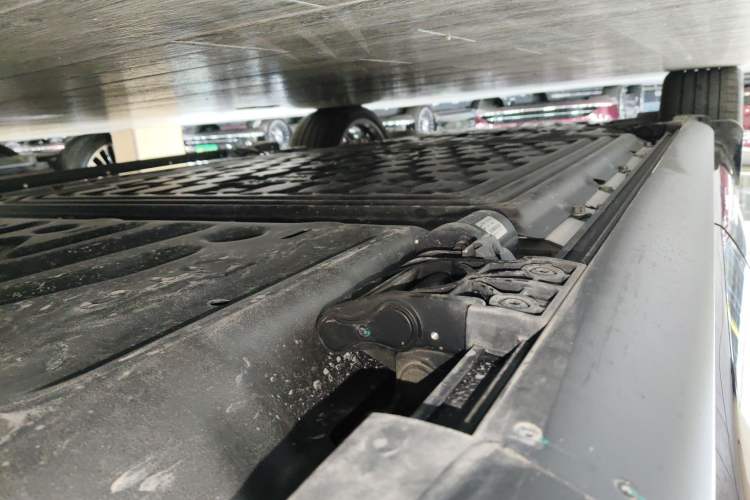 Used Hima AITO M9 2025 Extended-Range Ultra Version 52 kWh 6-Seater Left Side Sill