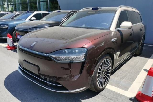 Used Hima AITO M9 2025 Extended-Range Ultra Version 52 kWh 6-Seater