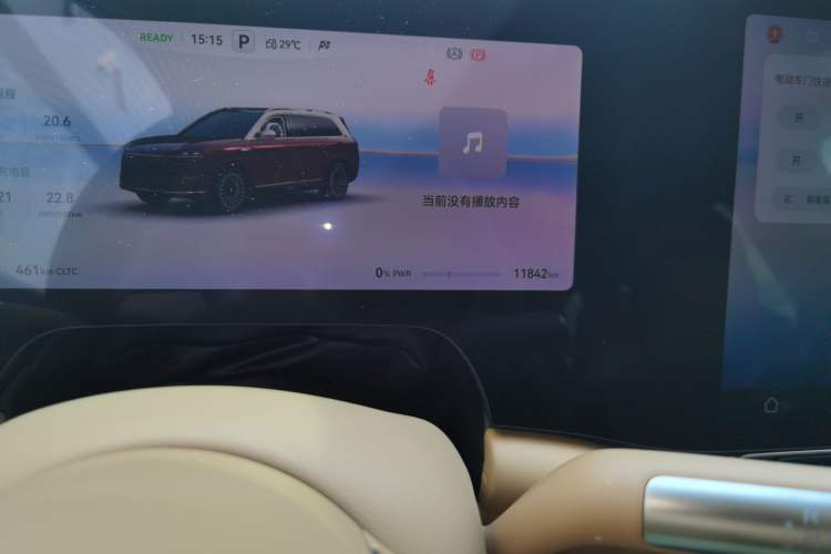 Used Hima AITO M9 2025 All-Electric Ultra Version 100 kWh 5-Seater Model Odometer Close Up