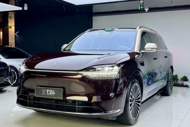 Used Hima AITO M9 2025 Extended-Range Ultra Version 52 kWh 6-Seater