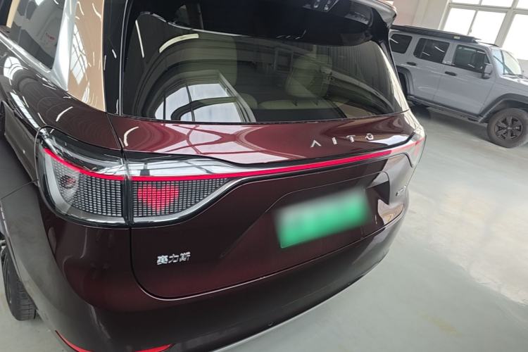 Used Hima AITO M9 2025 Pure Electric Ultra Version 100 kWh 6-Seater Model Rear