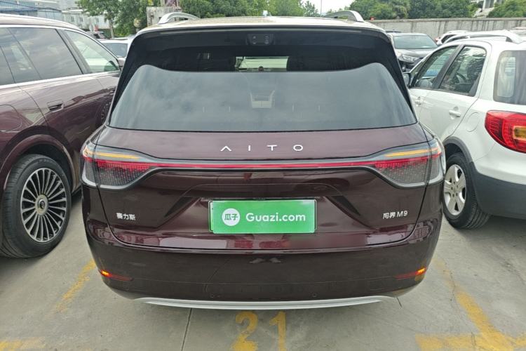 Used Hima AITO M9 2025 Extended-Range Ultra Version 52 kWh 6-Seater Rear