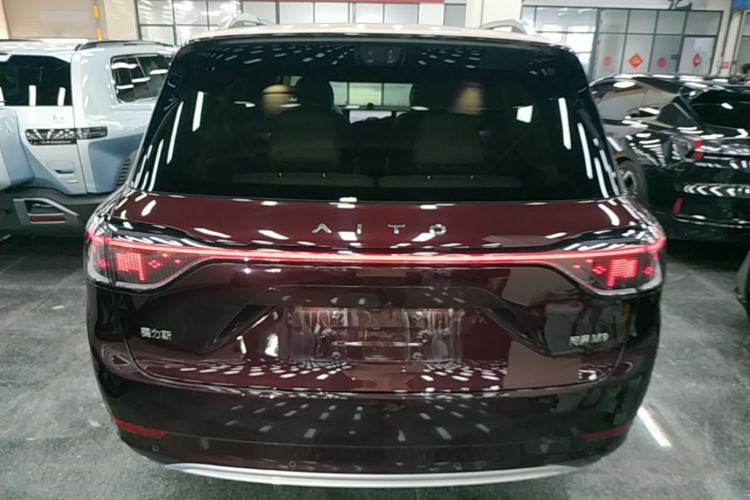 Used Hima AITO M9 2025 Extended-Range Ultra Version 52 kWh 6-Seater Rear