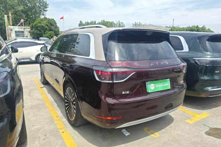 Used Hima AITO M9 2025 Extended-Range Ultra Version 52 kWh 6-Seater Rear Left 45 Deg
