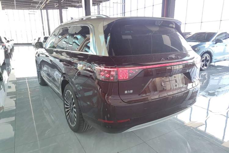 Used Hima AITO M9 2025 Extended-Range Ultra Version 52 kWh 6-Seater Rear Left 45 Deg