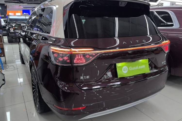 Used Hima AITO M9 2025 Extended-Range Ultra Version 52 kWh 6-Seater Rear Left 45 Deg