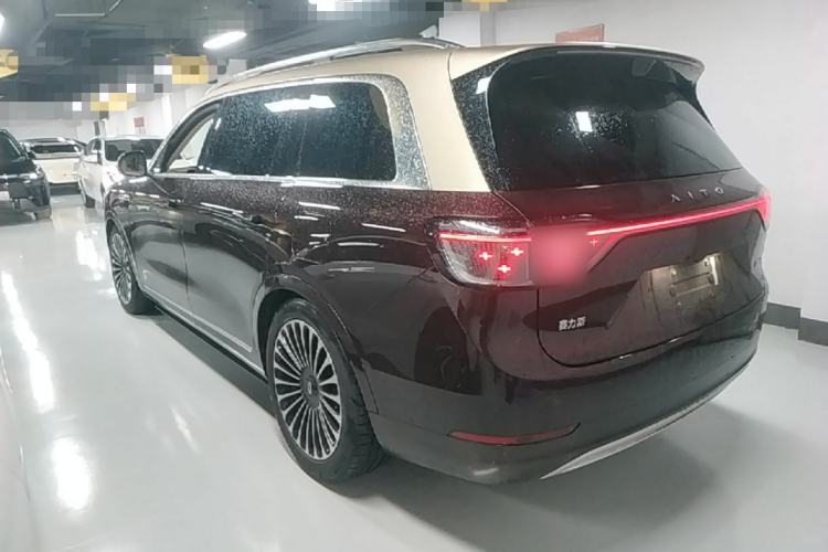 Used Hima AITO M9 2025 Extended-Range Ultra Version 52 kWh 6-Seater Rear Left 45 Deg