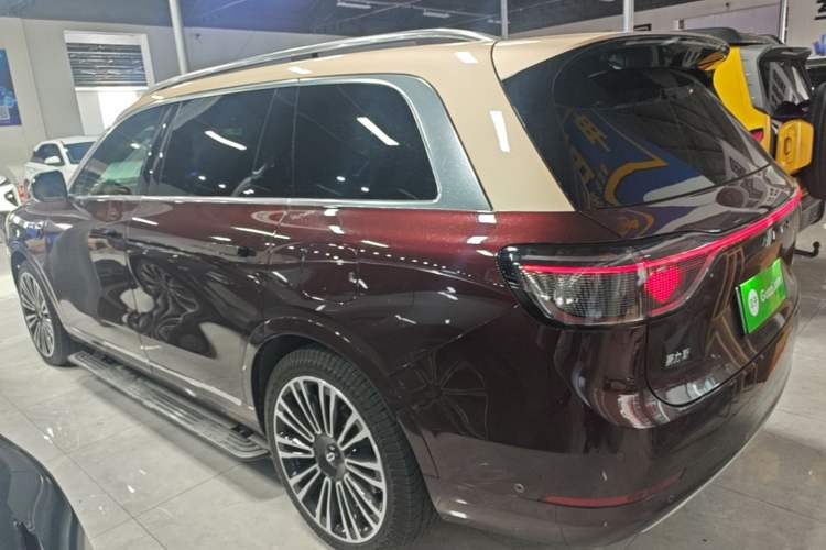 Used Hima AITO M9 2025 Extended-Range Max Version 52 kWh 5-Seater Edition Rear Left 45 Deg