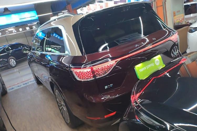 Used Hima AITO M9 2025 All-Electric Ultra Version 100 kWh 5-Seater Model Rear Left 45 Deg