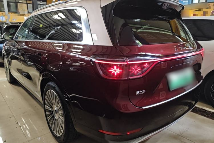 Used Hima AITO M9 2025 Extended-Range Ultra Version 52 kWh 6-Seater Rear Left 45 Deg