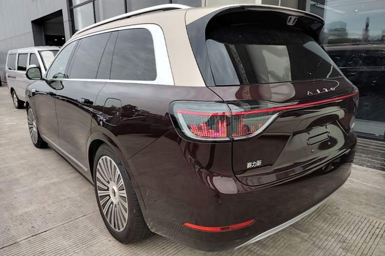 Used Hima AITO M9 2025 Extended-Range Ultra Version 52 kWh 5-Seater Edition Rear Left 45 Deg