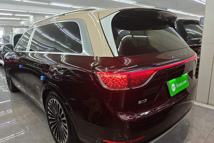 Used Hima AITO M9 2025 Extended-Range Ultra Version 52 kWh 6-Seater Rear Left 45 Deg