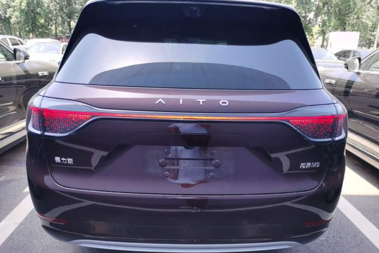 Used Hima AITO M9 2025 Extended-Range Ultra Version 52 kWh 6-Seater Rear