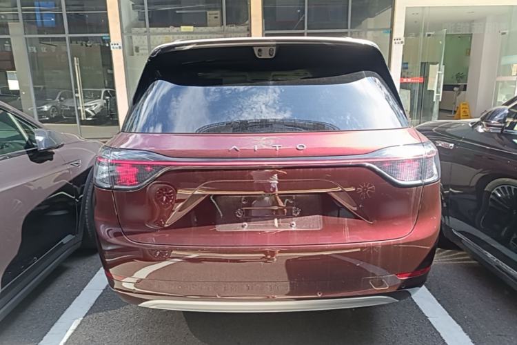 Used Hima AITO M9 2025 Extended-Range Ultra Version 52 kWh 6-Seater Rear
