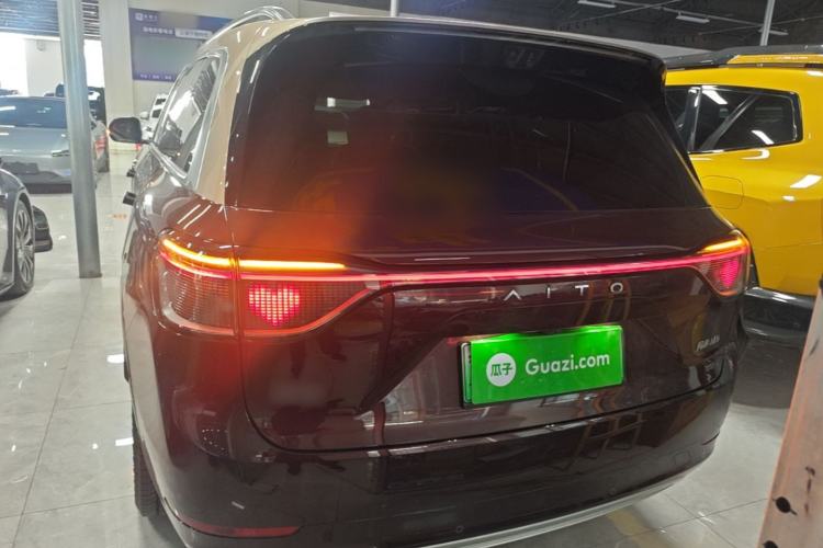Used Hima AITO M9 2025 Extended-Range Max Version 52 kWh 5-Seater Edition Rear