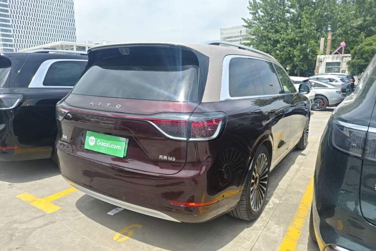 Used Hima AITO M9 2025 Extended-Range Ultra Version 52 kWh 6-Seater Rear Right 45 Deg