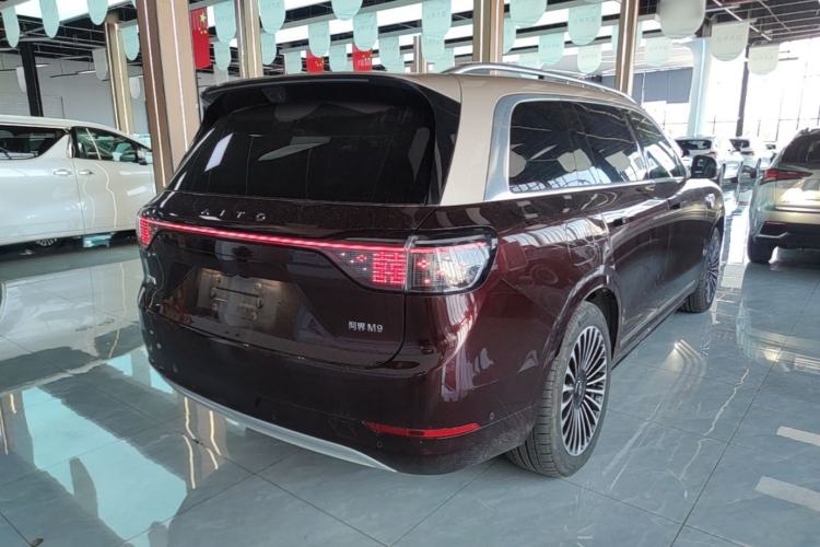 Used Hima AITO M9 2025 Extended-Range Ultra Version 52 kWh 6-Seater Rear Right 45 Deg