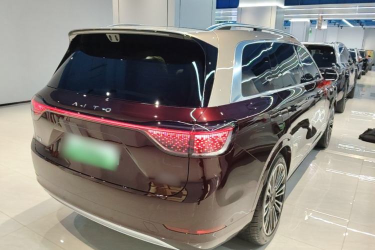 Used Hima AITO M9 2025 Extended-Range Ultra Version 52 kWh 5-Seater Edition Rear Right 45 Deg