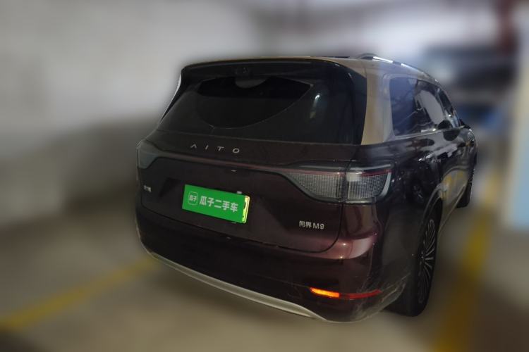 Used Hima AITO M9 2025 Extended-Range Ultra Version 52 kWh 6-Seater Rear Right 45 Deg
