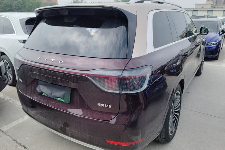 Used Hima AITO M9 2025 Extended-Range Ultra Version 52 kWh 6-Seater Rear Right 45 Deg