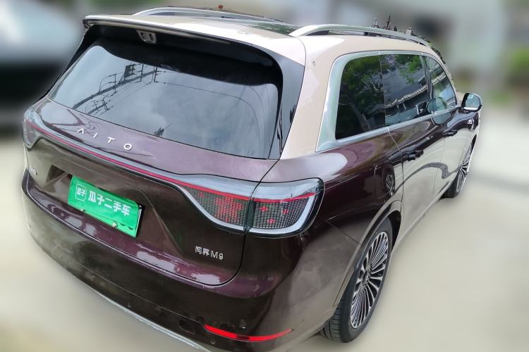 Used Hima AITO M9 2025 Extended-Range Ultra Version 52 kWh 6-Seater Rear Right 45 Deg